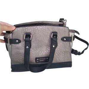 CLEAR OUTRosetti Crossbody Pebbled Leather Bag